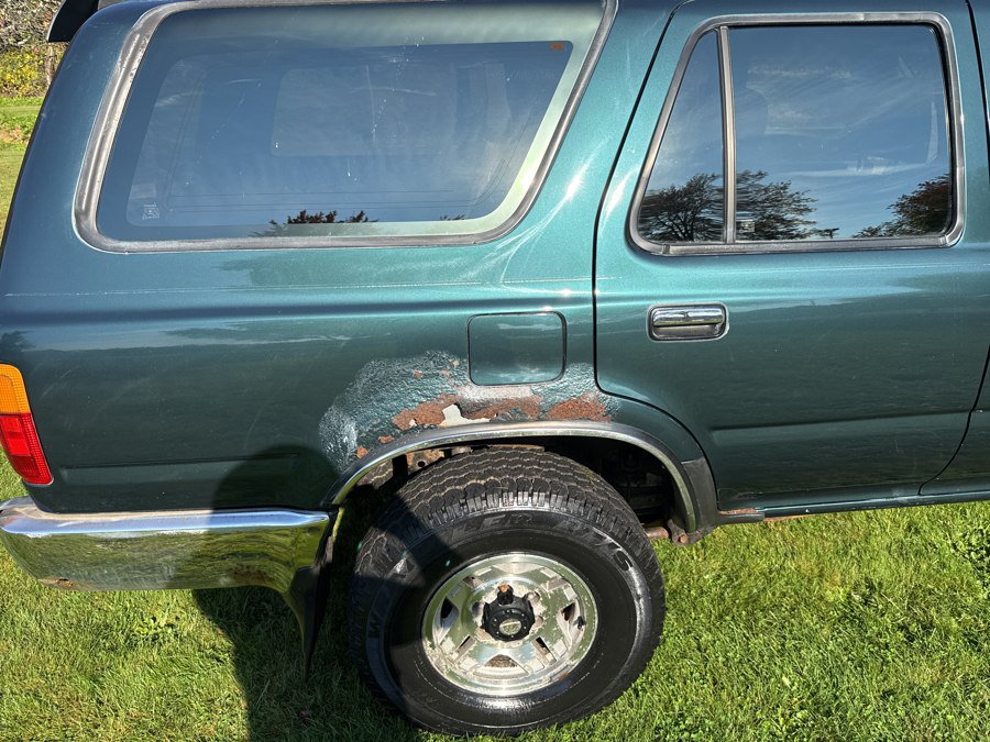 Used 1994 Toyota 4Runner SR5 AWD/4WD image 38