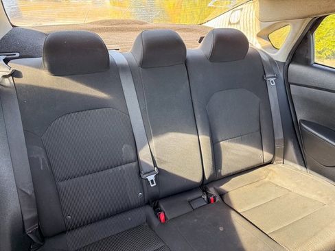 Used 2019 Kia Forte LXS image 11