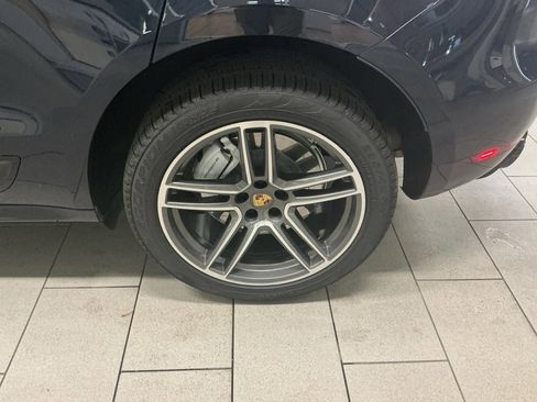 Used 2020 Porsche Macan Turbo image 26