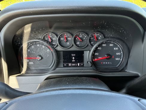 Used 2025 Chevrolet Silverado 2500 Custom AWD/4WD image 31