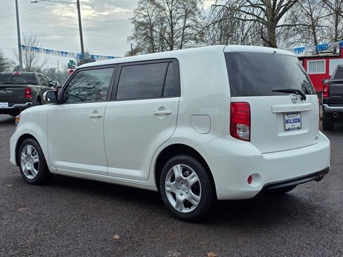 Used 2015 Scion xB image 26