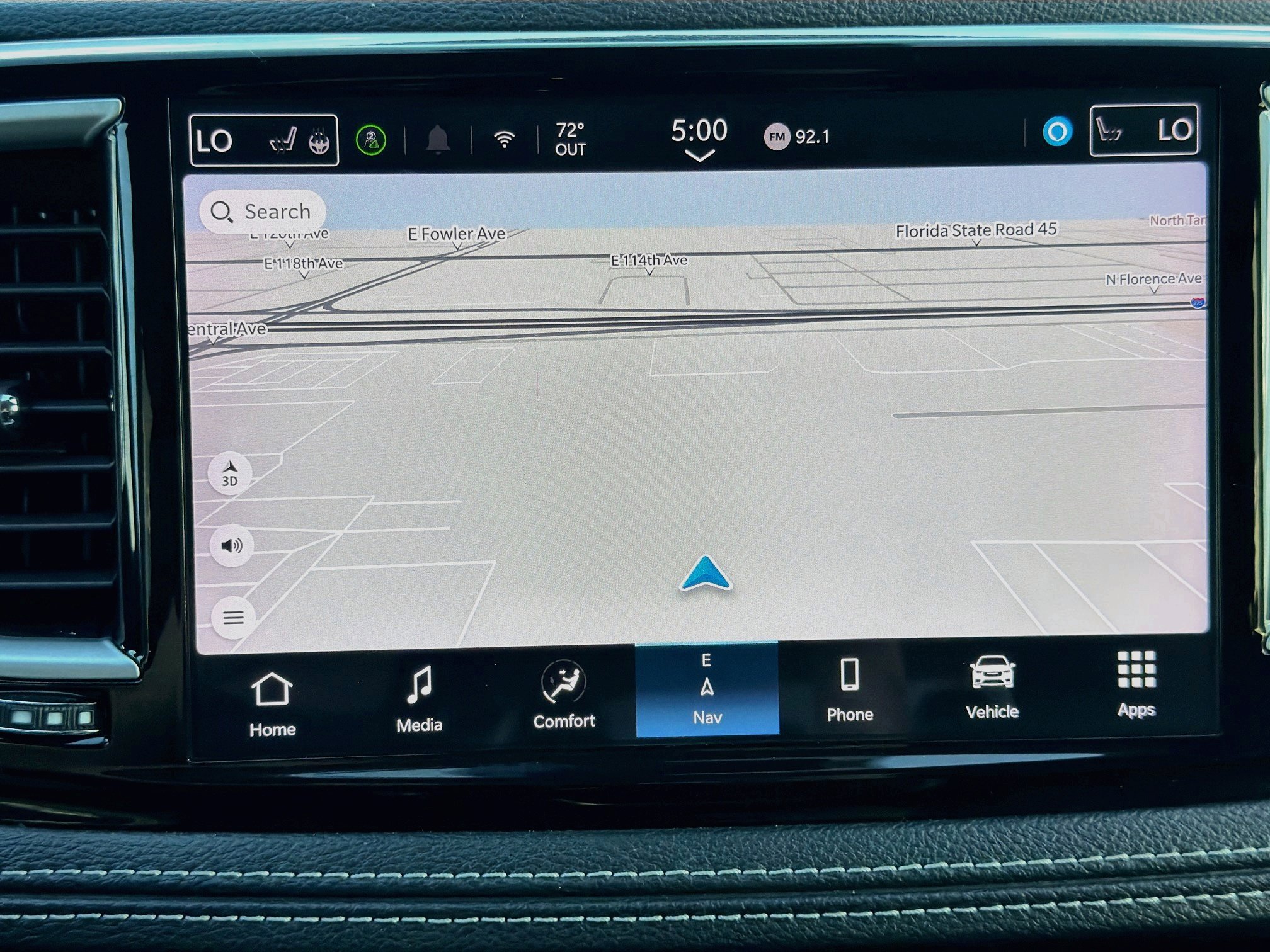 Used 2024 Chrysler Pacifica Limited FWD image 32