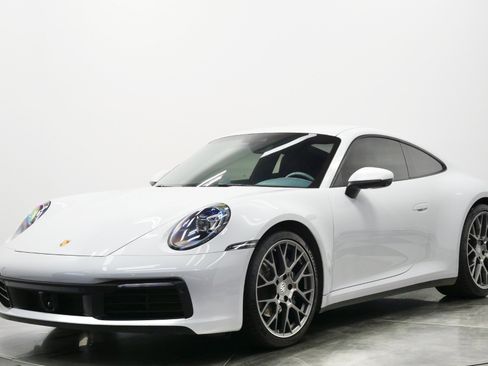 Used 2020 Porsche 911 Carrera image 5