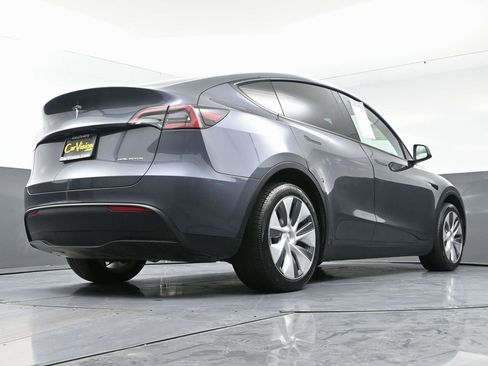 Used 2023 Tesla Model Y Long Range image 59