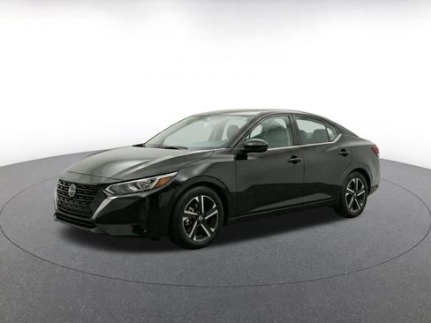 Used 2025 Nissan Sentra SV FWD image 3