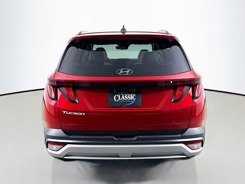 Used 2025 Hyundai Tucson SEL FWD image 6