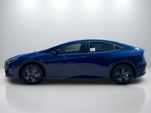 New 2026 Toyota Prius Plug-In Hybrid FWD image 8