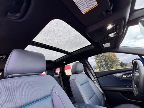 Used 2025 Chevrolet Blazer RS w/ Driver Confidence II Package image 32