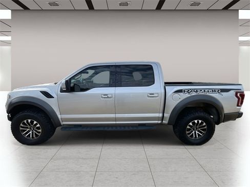 Used 2019 Ford F150 Raptor w/ Equipment Group 802A Luxury image 7