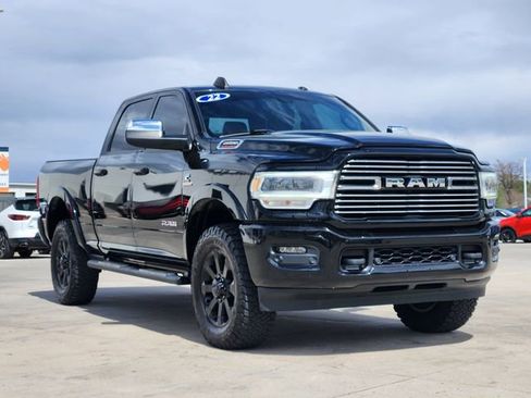 Used 2022 RAM 2500 Laramie AWD/4WD image 3