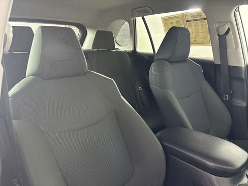 Used 2025 Toyota RAV4 LE image 26