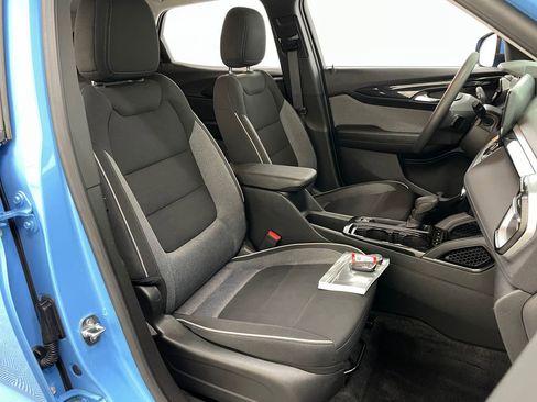 Certified 2024 Chevrolet TrailBlazer LT w/ Driver Confidence Package image 37