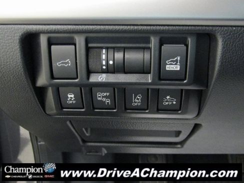 Used 2019 Subaru Outback 2.5i Limited image 26