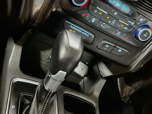 Used 2018 Ford Escape SE w/ SE Sport Appearance Package FWD image 23