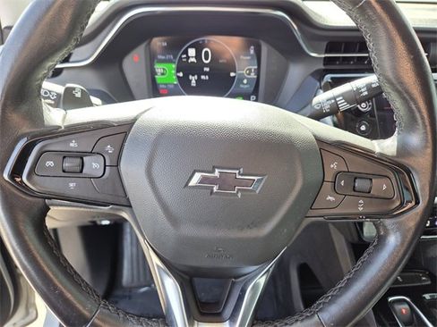 Used 2022 Chevrolet Bolt EUV Premier w/ Sun & Sound Package image 18