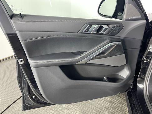 New 2026 BMW X6 xDrive40i w/ Climate Comfort Package image 10