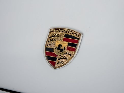 Certified 2023 Porsche Cayenne AWD/4WD image 19