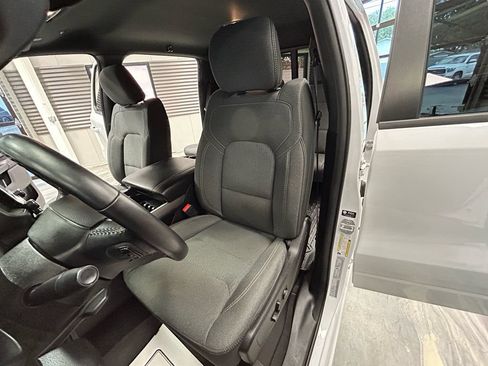 Used 2022 RAM 1500 Big Horn AWD/4WD image 7