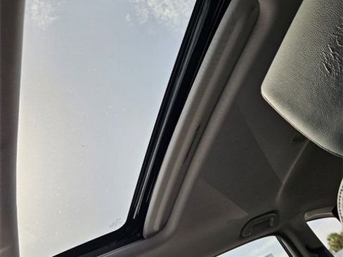 Used 2022 Honda CR-V EX-L image 7