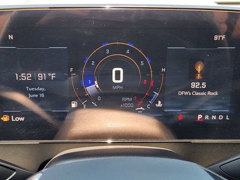 Used 2026 Chevrolet Traverse LT w/ Sun and Wheel Package FWD image 17
