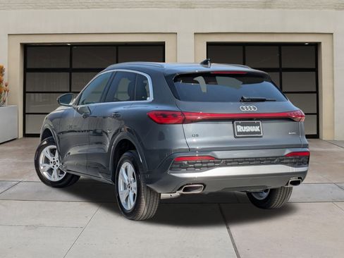 New 2025 Audi Q5 Premium image 3