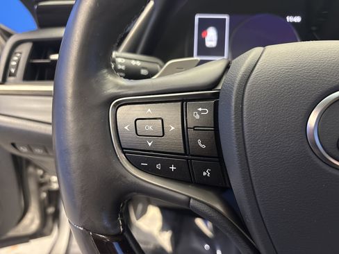 Used 2020 Lexus ES 350 Luxury image 15