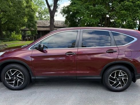 Used 2016 Honda CR-V SE image 10