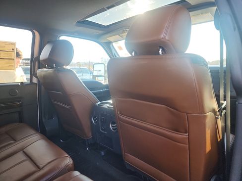 Used 2016 Ford F250 Platinum w/ FX4 Off-Road Package image 30