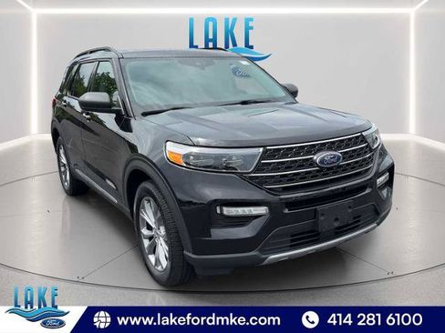 Certified 2022 Ford Explorer XLT w/ Equipment Group 202A AWD/4WD image 1