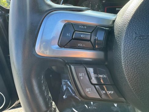 Used 2018 Ford Mustang Premium w/ Equipment Group 201A RWD image 15