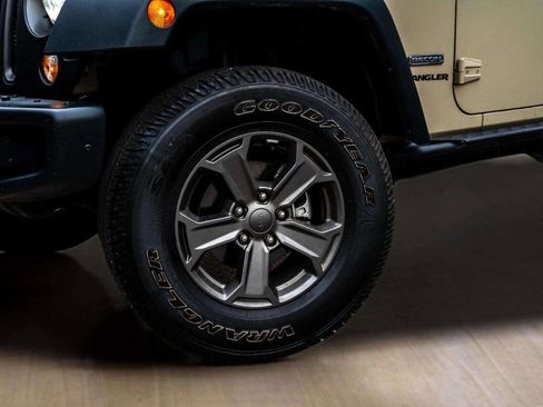 Used 2017 Jeep Wrangler Rubicon image 12