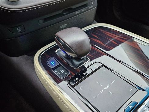 Used 2018 Lexus LS 500 w/ Luxury Package RWD image 11
