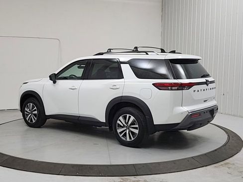 New 2026 Nissan Pathfinder SL FWD image 5