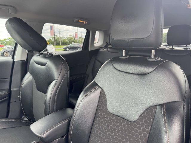 Used 2020 Jeep Compass Latitude w/ Popular Equipment Group AWD/4WD image 30