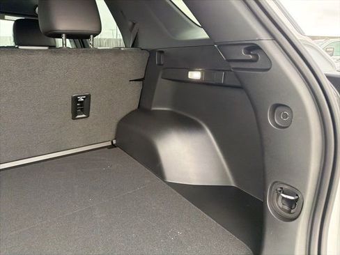New 2026 Chevrolet Equinox LT w/ Convenience Package II AWD/4WD image 31