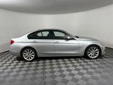 Used 2017 BMW 320i xDrive Sedan image 4