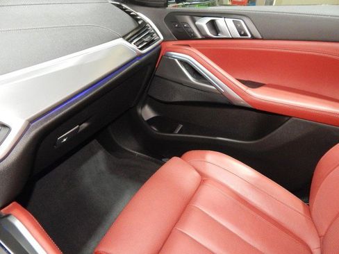 Used 2022 BMW X6 xDrive40i w/ Executive Package image 13