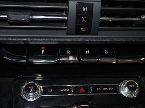 Used 2020 Lincoln Corsair Reserve image 45