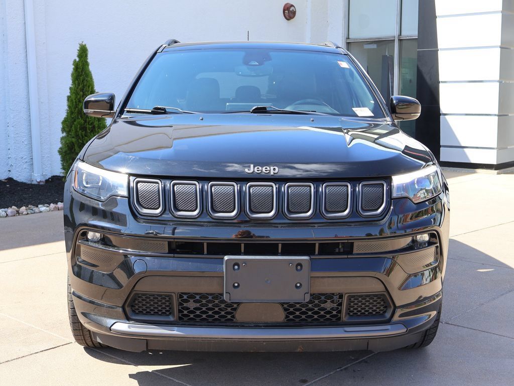 Used 2022 Jeep Compass High Altitude AWD/4WD image 2