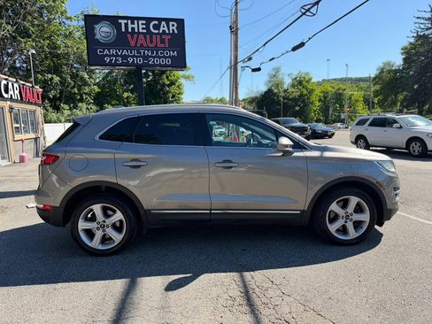Used 2017 Lincoln MKC Premiere AWD/4WD image 8