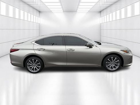 Certified 2021 Lexus ES 250 w/ Premium Package image 4