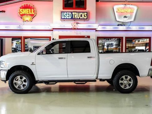 Used 2018 RAM 2500 SLT AWD/4WD image 11