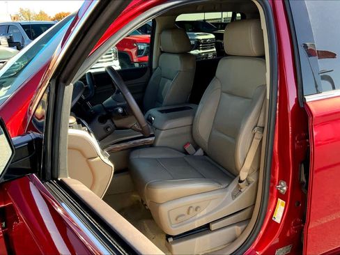 Used 2015 GMC Yukon SLT w/ HD Trailering Package image 7