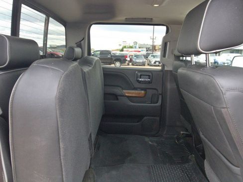Used 2018 Chevrolet Silverado 1500 High Country AWD/4WD image 32