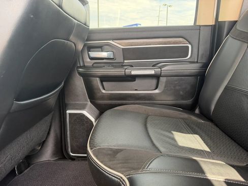 Used 2019 RAM 2500 Laramie w/ Cold Weather Group AWD/4WD image 52