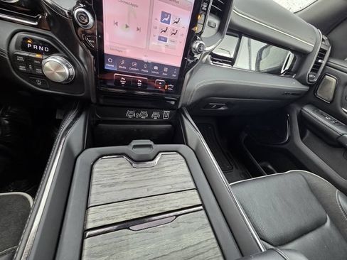 Used 2025 RAM 1500 Limited AWD/4WD image 18