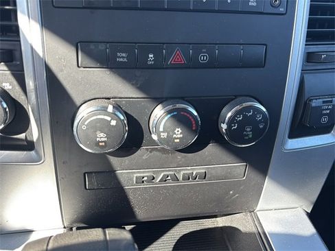 Used 2011 RAM 1500 Big Horn image 26