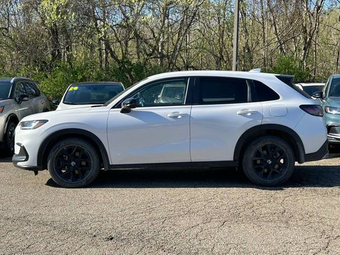 Used 2024 Honda HR-V Sport image 3