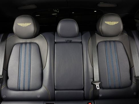 Used 2025 Aston Martin DBX 707 image 6