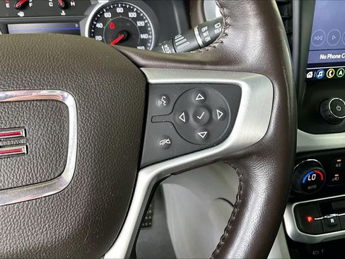Used 2022 GMC Acadia SLT w/ Preferred Package FWD image 25